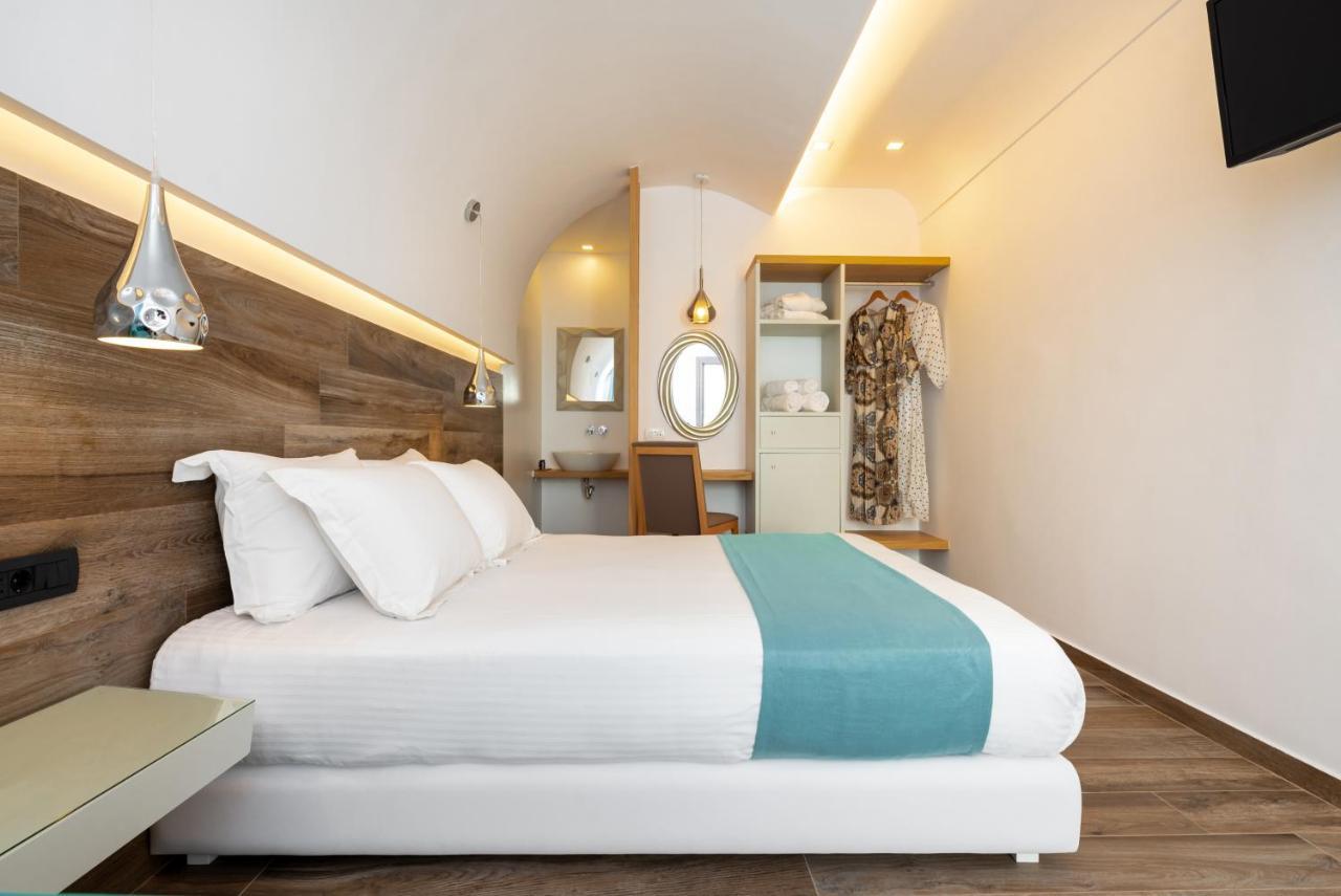 Deluxe Hotel Santorini 산토리니 외부 사진