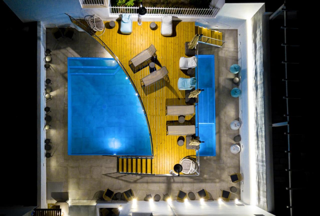 Deluxe Hotel Santorini 산토리니 외부 사진