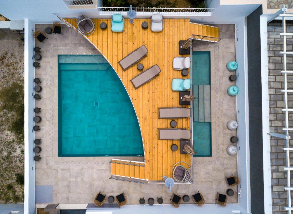 Deluxe Hotel Santorini 산토리니 외부 사진