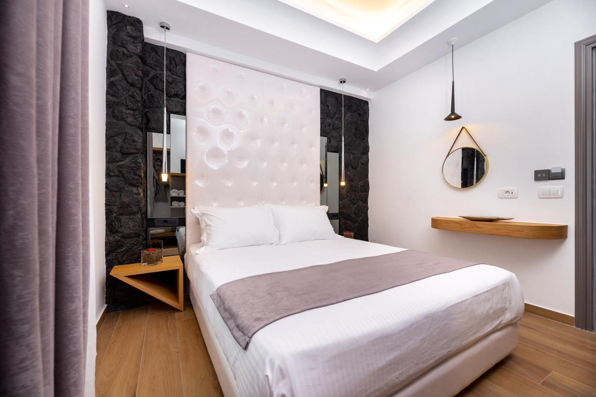 Deluxe Hotel Santorini 산토리니 객실 사진