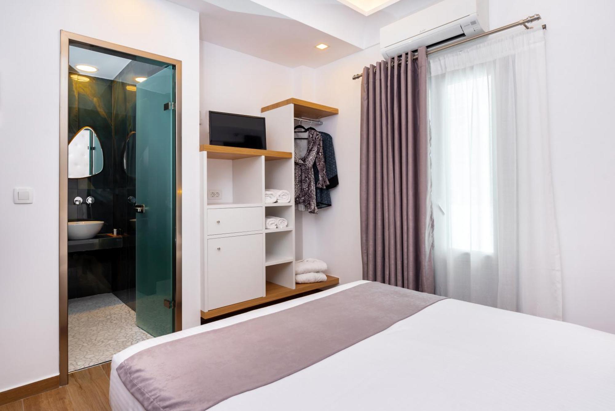 Deluxe Hotel Santorini 산토리니 객실 사진